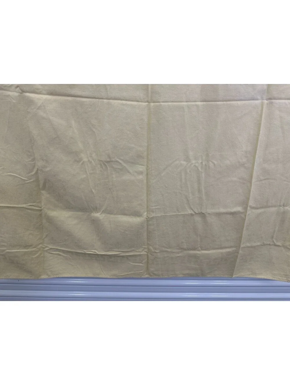 Vintage Fleur de lis Tablecloth Topper Flower Light Tan Geometric Border